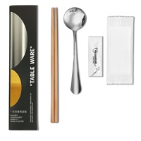 Jeu de baguettes et cuillères biodégradables jetables avec logo personnalisé Sac en papier kraft Emballage indépendant pour restaurants personnalisé