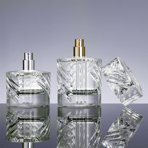 Tinh thể thủy tinh dập nổi mô hình hoa <span class=keywords><strong>Atomizer</strong></span> 50ml 100ml rỗng cao cấp chai nước hoa thủy tinh - Product Image 2