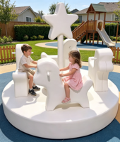 Weißes Softplay-Karussell mit Drehpferden, Spielplatz-Drehrutsche für Geburtstagsfeiern und Spielzentren