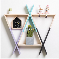 Étagère murale style tipi nordique, en bois coloré, organiseur flottant pour la décoration de la maison
