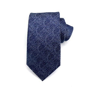 Элегантный однотонный мужской галстук из атласного шелка для повседневной летней одежды, материал — шелк - Product Image 1