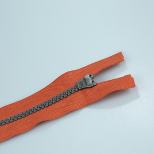 Trọng lượng trung bình #8 nhựa dây kéo áo khoác và may đúc dây kéo nhựa với kết thúc mở tách dây kéo đầy màu sắc tùy chỉnh chiều dài - Product Image 4