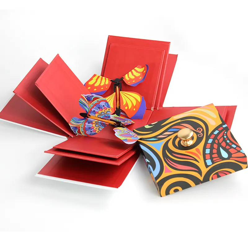 Özel tasarım Logo lüks sevgililer çiçek patlama kutusu hediye kutusu DIY sürpriz hediye kutusu uçan kelebek