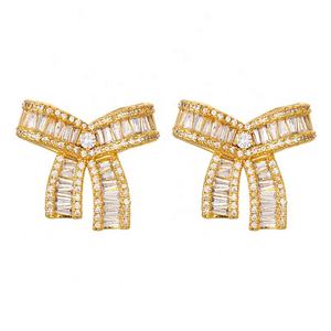 Pendientes de Botón con Microincrustaciones de Circonia para Mujer, Estilo Clásico de Lujo Ligero de Alta Gama, Versátiles, Inspirados en Celebridades - Product Image 6