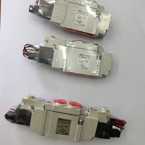 Válvula Solenoide Parker Kuroda A12RS25-1P A12RD25-1P DC24V Fabricada en Japón - Product Image 1