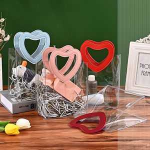 20*18*10cm Custom New Fashion Transparent Lady <strong>Cosmetic</strong> PVC Gift Tote Travel <strong>Bag</strong> clear Makeup Pouch with Heart Handle - Product Image 1