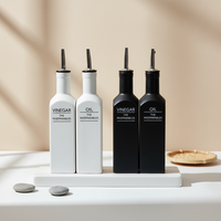 Bouteille d'huile d'olive et de vinaigre en céramique BX en vente flash pour la cuisine ou la salle de bain, ensemble élégant de bouteilles d'huile de cuisson