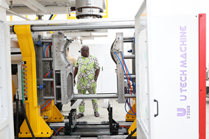 Chaise <span class=keywords><strong>de</strong></span> bus en plastique siège auto pour bébé faisant la machine deux pièces classe chaise plastique extrusion soufflage machine - Product Image 6