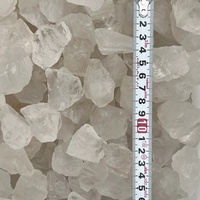 Vente en gros de pierres précieuses naturelles en quartz, sept chakras, graviers bruts de guérison, cristal de roche blanc transparent, pierres précieuses roulées, pierre de Reiki brute