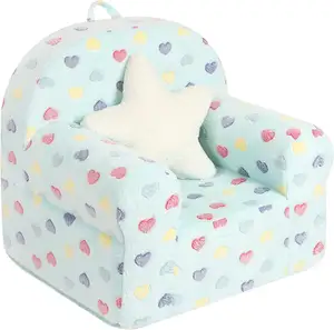 Cadeira infantil com encosto alto que brilha no escuro, sofá infantil com coração colorido e travesseiro de estrela