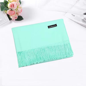 Venta al por mayor de bufandas de invierno para mujer sólido multicolores colores Pashmina bufanda Cachemira bufanda de moda - Product Image 3