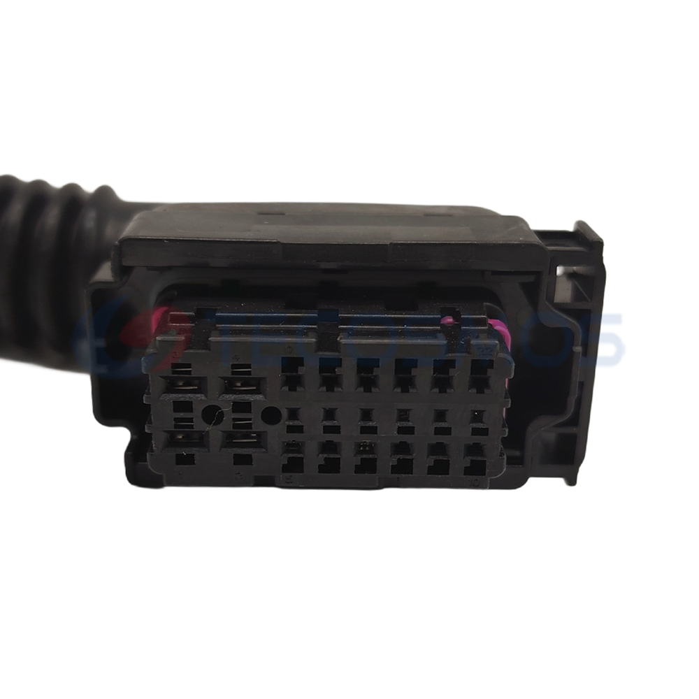 Automotive Wiring Harness Connector Plug Waterproof Shell Suitable for VW Audi 22 Pin Female CT22-0035M