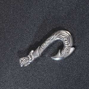 Collier pendentif en forme de crochet de poisson celtique en acier inoxydable plaqué argent vintage pour enfants, bijoux punk hip hop nordiques - Product Image 3