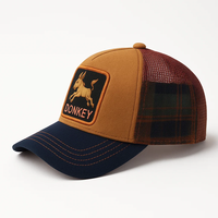 Design de mode personnalisé de haute qualité 3d broderie Logo 5 panneaux sport camionneur casquettes en maille daim Patch Animal camionneur chapeau