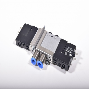 新品・純正 533155 CPE10M1BH53EQS6B CPE10 M1BH 53E QS6 B ソレノイド PLC プログラミングコントローラー - Product Image 1