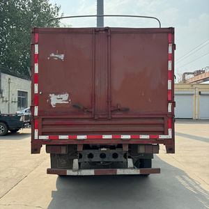 Camion Cargo Usato Cinese 4x2 SINOTRUK Howo 10T a Basso Prezzo per Consegne in Supermercato e Consegne Express - Product Image 6