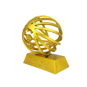 Premios del campeonato del trofeo del <span class=keywords><strong>Halcón</strong></span> dorado estándar nacional de Qatar, recuerdos personalizados del gobierno con grabado árabe - Product Image 3