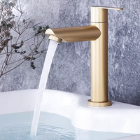 Robinet de lavabo commercial à levier de levage à arc élevé et simple en acier inoxydable doré brossé personnalisé en gros