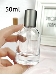 Cylinder Shape Glass Perfume <b>Bottles</b> 30ml 50ml <b>100ml</b> Empty Transparent Fragrance Glass <b>Spray</b> <b>Bottle</b> High Quality Cosmetic <b>Bottle</b> - Product Image 4