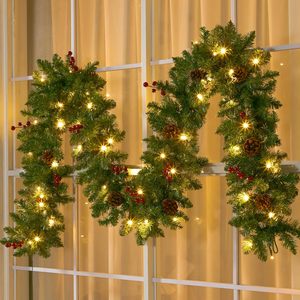 <span class=keywords><strong>Guirlande</strong></span> <span class=keywords><strong>de</strong></span> Noël LED pré-éclairée <span class=keywords><strong>de</strong></span> 2,7 m (9 pieds) blanc chaud avec 27 cônes <span class=keywords><strong>de</strong></span> pin et 27 baies rouges (alimentée par piles) pour usage intérieur/extérieur - Product Image 5
