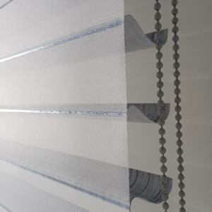 शांगरी-ला अंधा थोक (निर्माता) उच्च गुणवत्ता वाले स्मार्ट इलेक्ट्रिक ट्रिपल छाया क्षैतिज ब्लैकआउट आसान स्थापना - Product Image 3