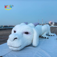 Décor de scène Accessoires de modèle animal Mascotte de chèvre gonflable géante blanche Figure gonflable à fourrure