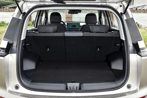AION Y Plus 2025, SUV électrique à traction avant, 510 km d'autonomie, 136 ch, 5 places, batterie 58,9 kWh, 176 Nm de couple, <span class=keywords><strong>voiture</strong></span> économique - Product Image 6