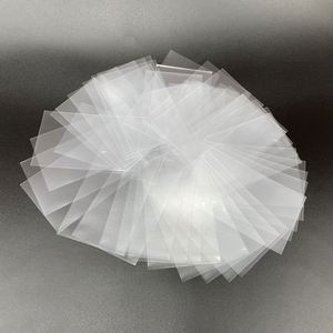 FX Nouvelles pochettes transparentes pour cartes de sport, taille personnalisée, couleur unie, ajustement parfait, finition mate dépolie, pour cartes de jeu et de collection, avec clip en plastique - Product Image 4