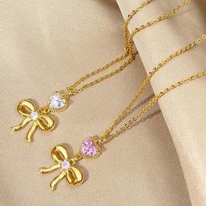 Collar Gargantilla Chapado en Oro de 18K para Mujer, con Circonitas Brillantes, Colgante de Corazón y Lazo Delicado - Product Image 5