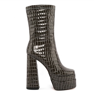 Botas de plataforma con estampado de piedra, punta cuadrada, tacón grueso y cremallera lateral para mujer, talla 43, venta al por mayor de fábrica 2022 - Product Image 5