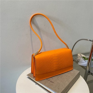 2025 Luxury Designer Pu Leather Shoulder <b>Bags</b> Adjustable <b>Long</b> Strap Vintage Crocodile-print Shoulder <b>Bag</b> for Women - Product Image 3