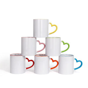 Mug à sublimation en porcelaine fine 11oz, vierge, pour thé, lait, eau, avec anse cœur colorée, résistant aux hautes températures, design moderne et épuré - Product Image 1