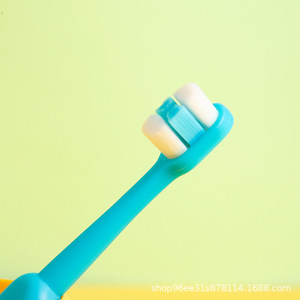 Children's Giraffe Toothbrush Soft Bristles Colorful For Kids 3-12 Years Old Manual Toothbrush With Tongue Cleaner - Product Image 3
