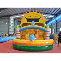 Toboggan aquatique gonflable sur le thème du soleil avec piscine à jets d'eau pour enfants, équipement de parc aquatique commercial pour fêtes en plein air