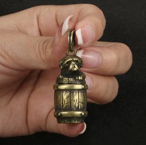 Venta al por mayor retro artesanía perro colgante bronce estatua Zodiaco cerdo <span class=keywords><strong>cerveza</strong></span> barril coche llavero - Product Image 2