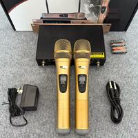 Sistem Mikrofon Dinamis Kardioid Nirkabel Profesional XLR UHF Dual Channel Genggam Peredam Kebisingan Lampu LED Logam