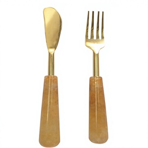 Ensemble de couteaux à fromage dorés avec manche en pierre, durables, lavage à la main uniquement, outils à fromage - Product Image 1