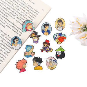 Broche de Metal con Diseño de Anime Japonés Clásico: Chihiro, Sin Rostro, El Castillo Ambulante, <span class=keywords><strong>Ponyo</strong></span> en el Acantilado, Regalo Creativo Unisex para Fiestas - Product Image 1