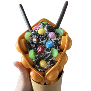 Modelo de Waffle Burbuja, Granos de Chocolate de Espuma, Galletas Trituradas, Palitos Pocky de Uva Verde, Crema Batida, Accesorios para Escaparates - Product Image 1