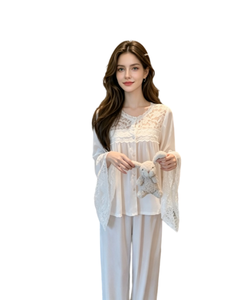 French Palace Atmungsaktives Pyjama-Set aus Eisseide für Damen, Spitzenbesatz, lange Glockenärmel, luxuriöse Loungewear mit elastischem Bund - Product Image 6