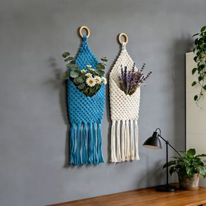 Organizador de Pared de Macramé y Ratán Hecho a Mano con Borlas, Bolsa de Almacenamiento Colgante Estilo Boho para Sala de Estar - Product Image 1