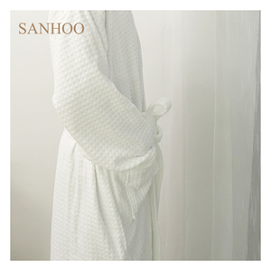 Peignoir <span class=keywords><strong>de</strong></span> <span class=keywords><strong>bain</strong></span> SANHOO <span class=keywords><strong>de</strong></span> luxe, prix d'usine, épais, 100% coton éponge, grande taille, thermique, respirant, pour hôtel - Product Image 1