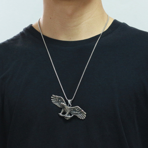 Mode Klasik Perhiasan Hewan Elang Menyebar Sayap Menjuntai Tinggi Baja Nirkarat Elang Liontin untuk Wanita Pria - Product Image 4