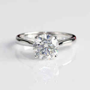 VOAINOカスタムIgi認定Vvs Cvdラボ栽培ダイヤモンド10k 14k 18kゴールド4本の爪ラウンドブリリアントカット婚約指輪 - Product Image 1