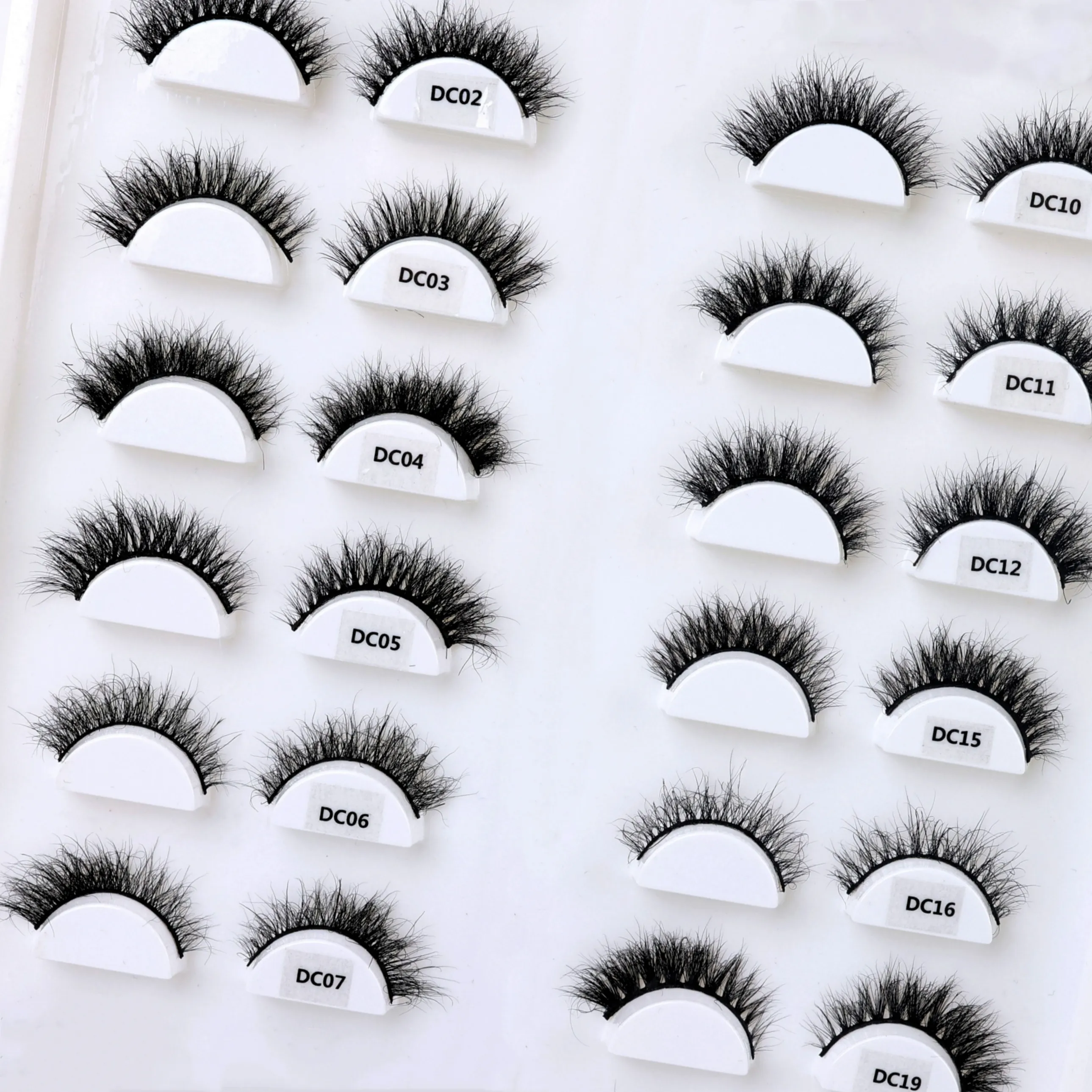 2024 NEW eyelashes free cruel vegetarian false eyelashes wholesale natural mink eyelashes 3D fluffy lashes