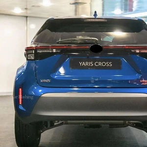 Réflecteur arrière LED pour <span class=keywords><strong>Toyota</strong></span> <span class=keywords><strong>Yaris</strong></span> Cross <span class=keywords><strong>2020</strong></span>, 2021, 2022, phare anti-choc, feu de freinage, clignotant dynamique - Product Image 3