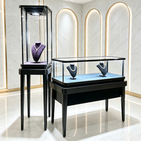 Présentoirs à bijoux en verre noir de luxe avec éclairage LED, vitrine de comptoir pour boutique, collier, bijouterie, personnalisable