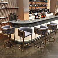 Tabouret de bar moderne de luxe en nid d'abeille, chaise haute pour îlot de cuisine, chaise de bar en métal doré