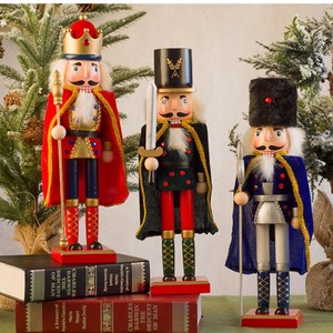 38cm Créatif Bois <span class=keywords><strong>Casse</strong></span>-<span class=keywords><strong>Noisette</strong></span> Marionnettes Soldats Forme de Pendentif Durable pour la Décoration de la Maison Cadeaux de Noël et Décorations - Product Image 3