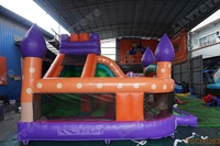 Structure gonflable commerciale combinée avec toboggan, château de saut et mur d'escalade pour enfants, idéale pour les fêtes intérieures et extérieures à louer